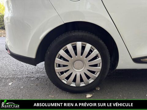 Clio Estate 1.2 Energy TCe - 120 IV ESTATE BREAK Intens PHASE 2 2018 occasion 77185 Lognes