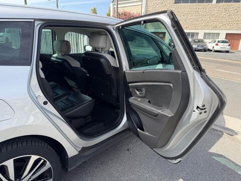 Sc&eacute;nic 1.6 Energy dCi - 160 Bva 7pl Initiale Paris gps + clim + cam 2018 occasion 19100 Brive-la-Gaillarde
