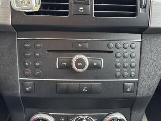 Classe GLK 220 CDI 170 - BVA G-Tronic PHASE 2 - ATELAGE / SUIVI MERCEDE 2011 occasion 49070 Beaucouz&eacute;