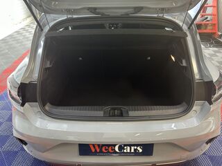 Clio 1.6 E-Tech Hybride - 145 - BVA multi-modes 2024 V BERLINE E 2025 occasion 33370 Artigues-pr&egrave;s-Bordeaux