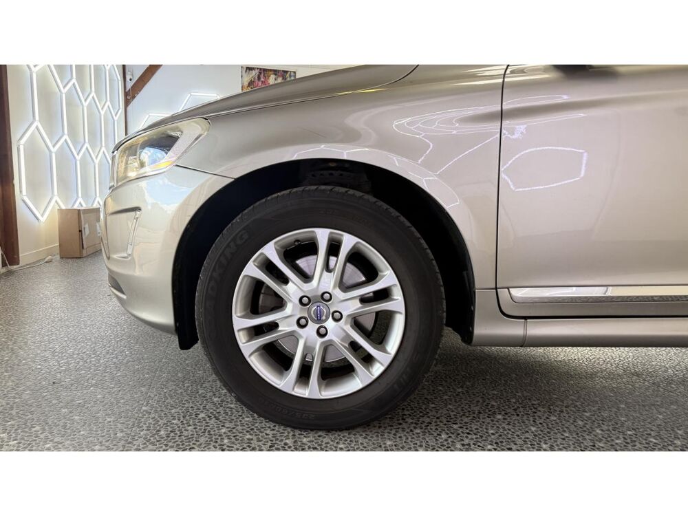 XC60 2.0 D4 180 SUMMUM GEARTRONIC BVA - START & STOP- GARANTIE 12 2014 occasion 16000 Angoul&ecirc;me