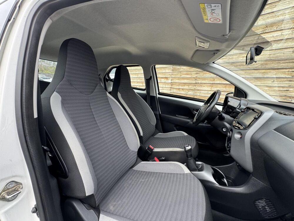 Aygo 1.0 VVT-i II 2014 x-play PHASE 2 2019 occasion 19100 Brive-la-Gaillarde