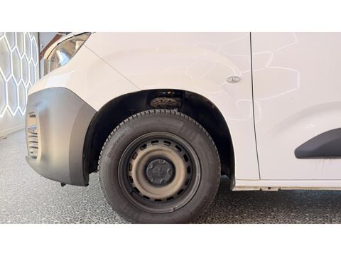 Partner FOURGON 1.5 BLUEHDI 100CH 650 KG L1 M PACK ASPAHLT CONNECT 2021 occasion 16000 Angoul&ecirc;me