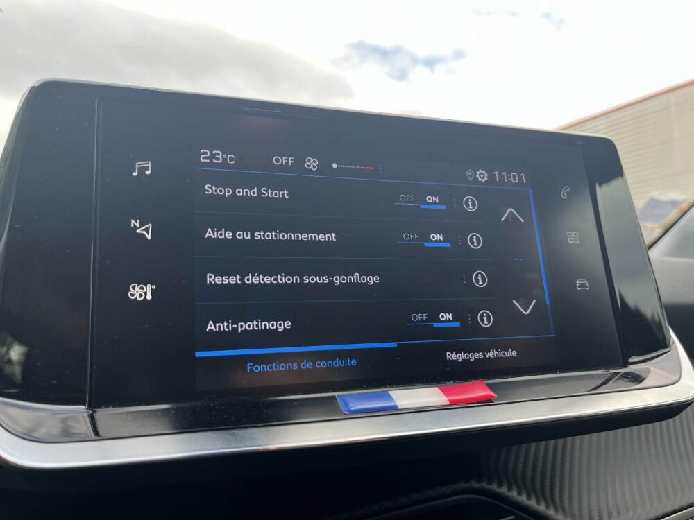 208 100CH S&S - DISTRI OK - 1ERE MAIN - CARPLAY - CAMERA 360 2020 occasion 13760 Saint-Cannat