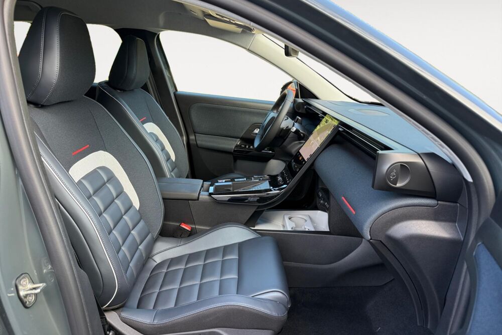 C5 aircross 1.2 HYBRIDE 145 MAX E-DCS6 2026 occasion 38550 Clonas-sur-Var&egrave;ze