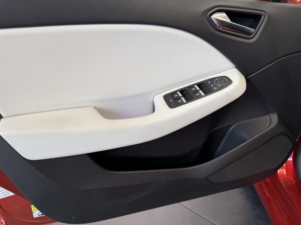 Clio 1.6 E-Tech Hybride - 140 - Intens - Bose - Carplay - 1 propr 2020 occasion 60740 Saint-Maximin