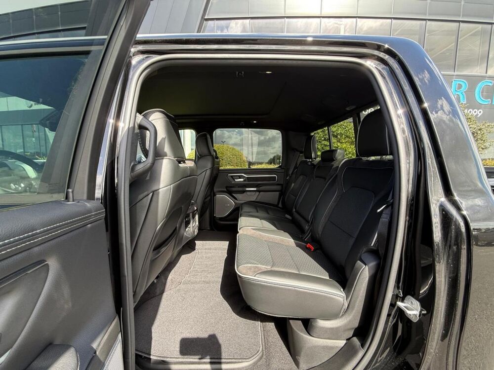 RAM 1500 CREW LAIE SPORT NIGHT EDITION AIR BOX HAYON MULTI 2025 occasion 91830 Le Coudray-Montceaux