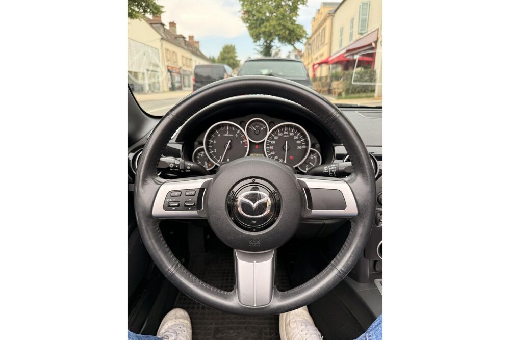 MX-5 CONV 1.8L ENERGY 126CH - CLIMATISATION - FAIBLE KILOMETRAGE 2007 occasion 78760 Jouars-Pontchartrain