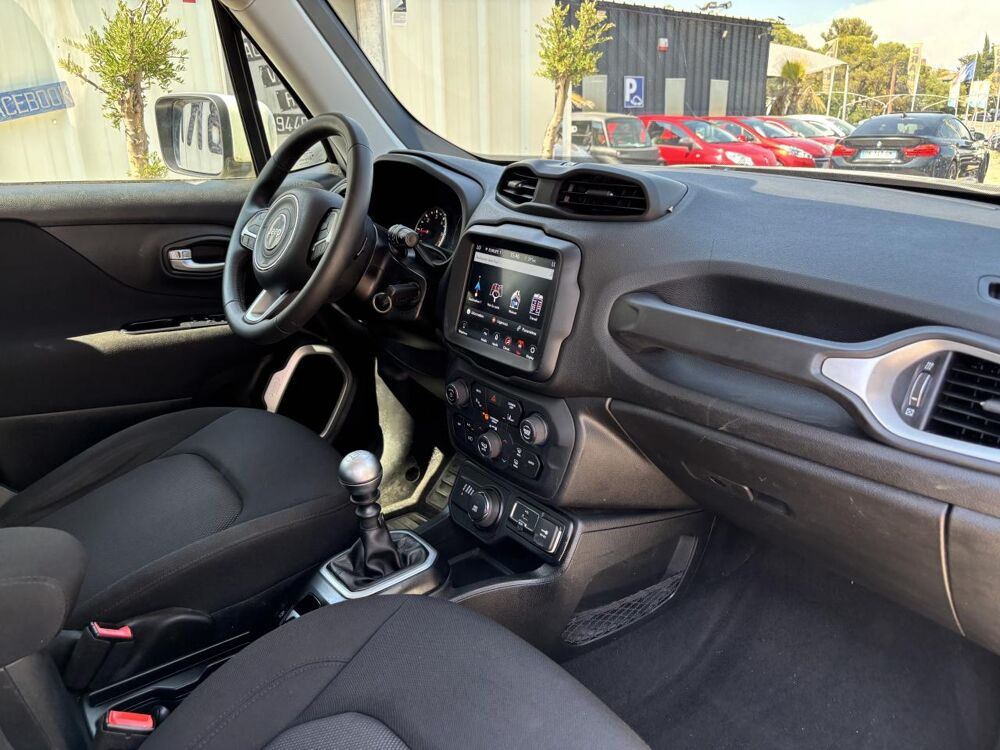 Renegade 2.0 MultiJet - 140 4x4 Active Drive Longitude Business 2018 occasion 83490 Le Muy