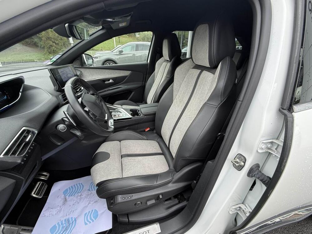 3008 Hybrid4 - 300 - BV e-EAT8 GT GPS + CAMERA AR + CARPLAY + CLI 2021 occasion 19100 Brive-la-Gaillarde