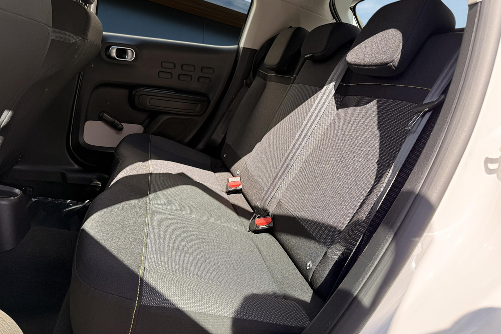 C3 Citro&euml;n 1.5 BlueHDi 100 Feel Radar AR CarPlay 2021 occasion 78760 Jouars-Pontchartrain