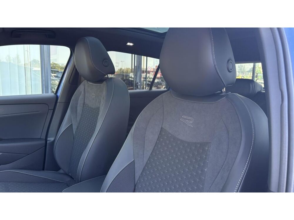 T-ROC 1.5 eTSI 150 DSG R-Line +ATTELAGE+IQ LIGHT+HARMAN KARDON+T.O 2026 occasion 81580 Soual