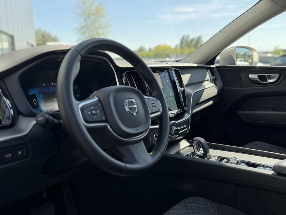 XC60 T6 AWD PHEV 350 Plus Style Chrome avec T.O 2024 occasion 35300 Foug&egrave;res