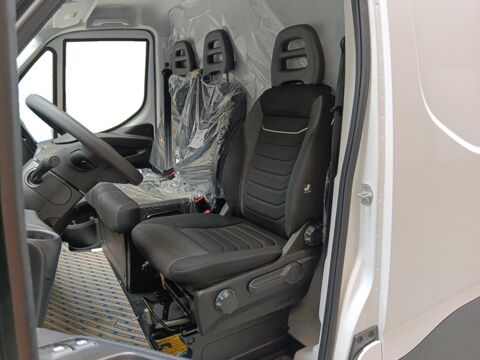 Daily 35s18 3.0 v16 hi-matic h2 180cv 2026 occasion 34190 Ganges