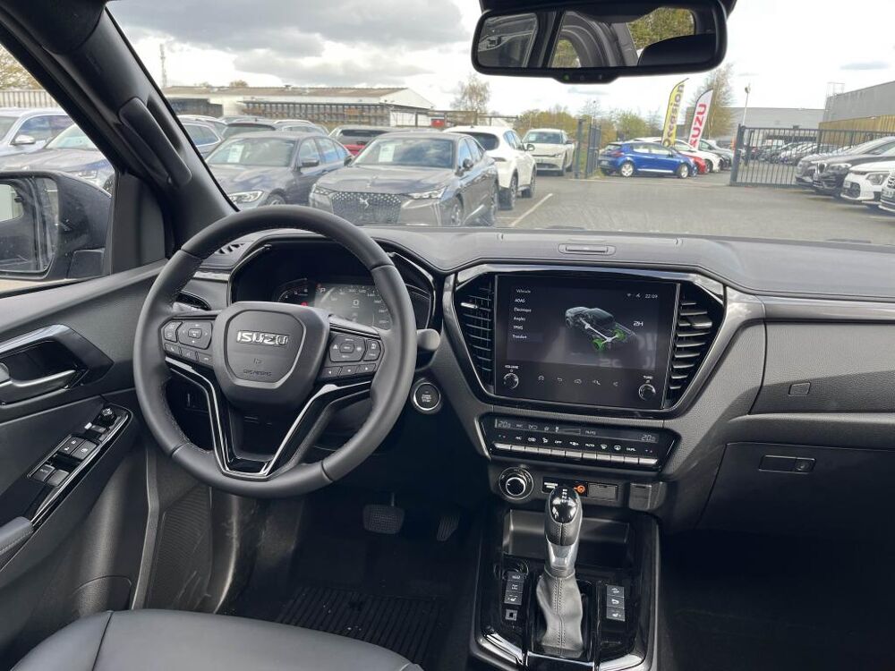D-Max NOUVEAU 2.2 L ! * 44 724 HT *SPACE NITRO SPORT 2.2 A/T 4x4 M 2026 occasion 44700 Orvault