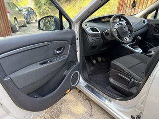 Sc&eacute;nic Grand 1.5 dCi - 105ch - 7places Carminat / distribution, ent 2010 occasion 30260 Orthoux-S&eacute;rignac-Quilhan