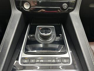 F-PACE 3.0 D 300 S AWD BVA 2017 occasion 33370 Artigues-pr&egrave;s-Bordeaux