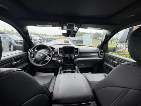 RAM 1500 CREW CAB SPORT BLACK PACKAGE 2025 2025 occasion 91830 Le Coudray-Montceaux