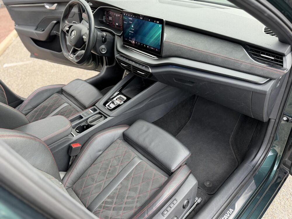 Octavia RS Combi 2.0 TFSI 265 DSG 7 DCC pilot&eacute;es Phase 2 2024 occasion 38330 Montbonnot-Saint-Martin