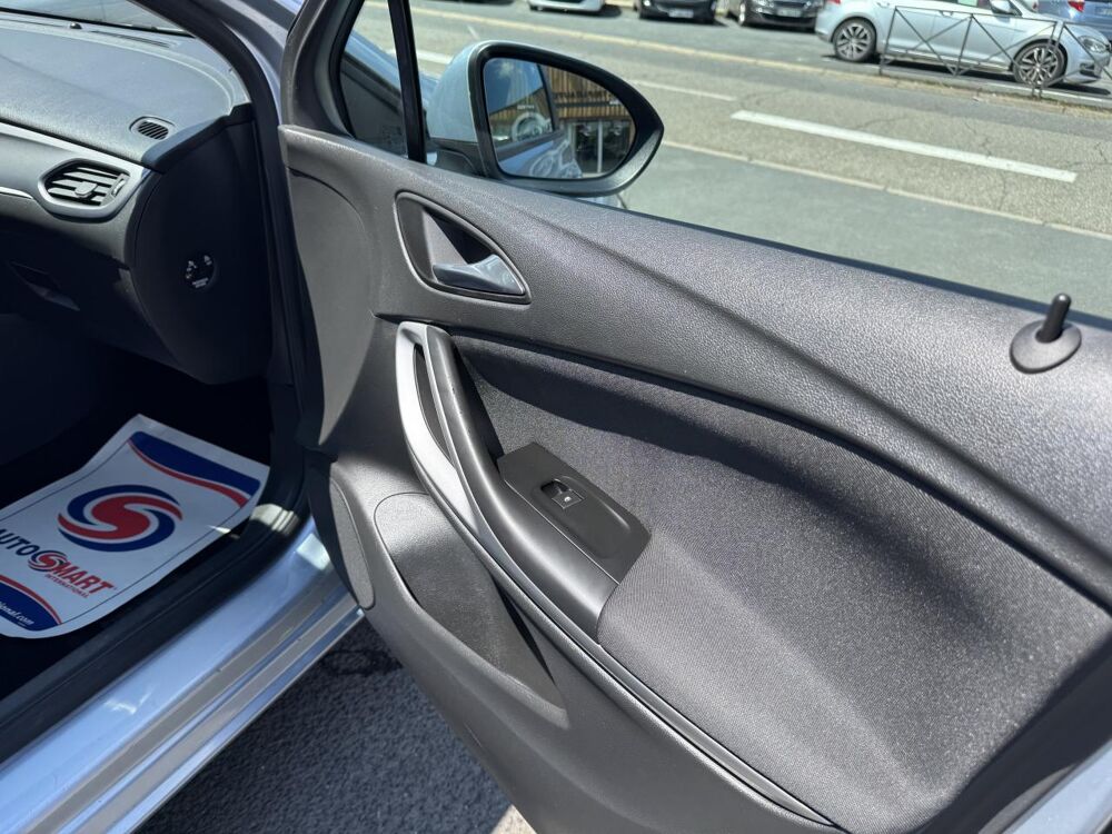 Astra Sports Tourer BVA 1.6 CDTI - 136 Gps + Radar AR + Clim 2017 occasion 19100 Brive-la-Gaillarde