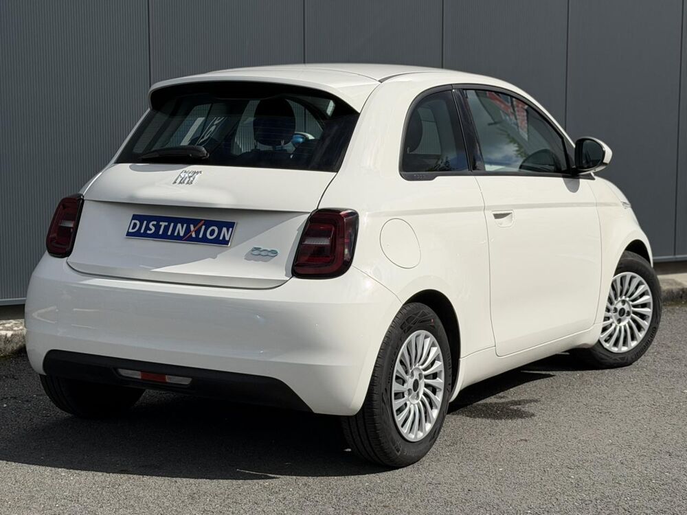 500 Electrique 118ch 42.0kWh Icone - SOH +95% 2023 occasion 35300 Foug&egrave;res