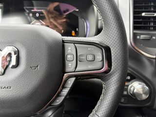 RAM 1500 CREW CAB SPORT BLACK PACKAGE 2025 occasion 91830 Le Coudray-Montceaux