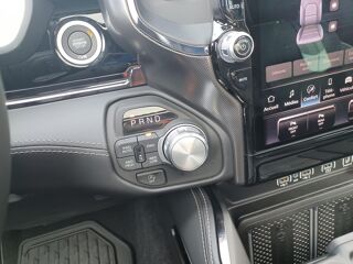 RAM 1500 CREW LIMITED V8 5.7L HEMI HAYON MULTI 2026 occasion 91830 Le Coudray-Montceaux