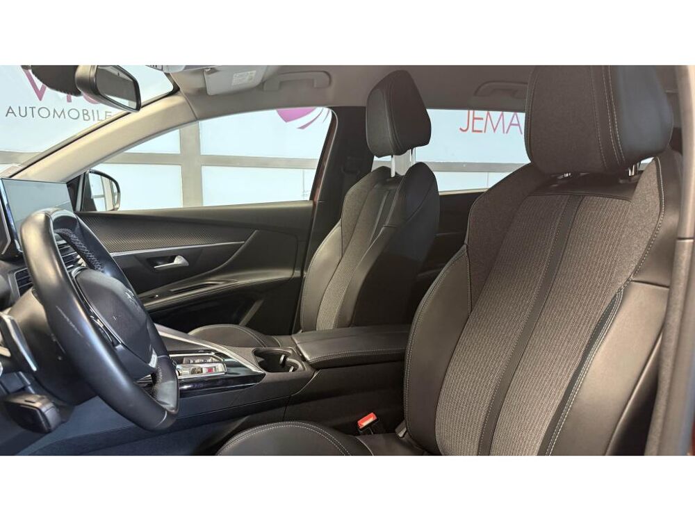 5008 BlueHDi 130 EAT8 Allure Phase 2 - 2022 - CARPLAY - CAMERA - 2022 occasion 60740 Saint-Maximin