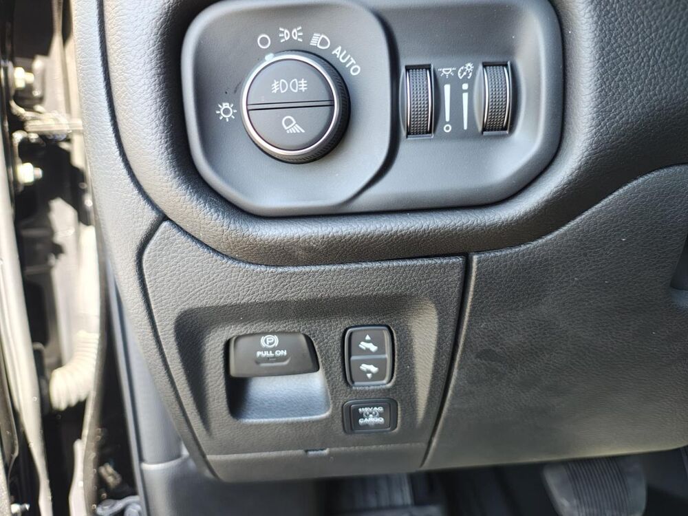 RAM 1500 CREW CAB REBEL AIR 2025 occasion 91830 Le Coudray-Montceaux