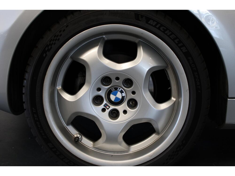 Z3 Roadster 2.8i - 192 - Pack M - Ch&acirc;ssis Sport M - Si&egrave;ges Cha 1999 occasion 59493 Villeneuve-d'Ascq