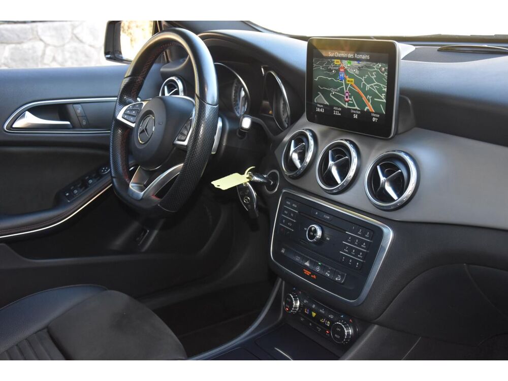 Classe GLA GLA 220 d - BV 7G-DCT - BM X156 Fascination 4-Matic PHASE 1 2016 occasion 06250 Mougins