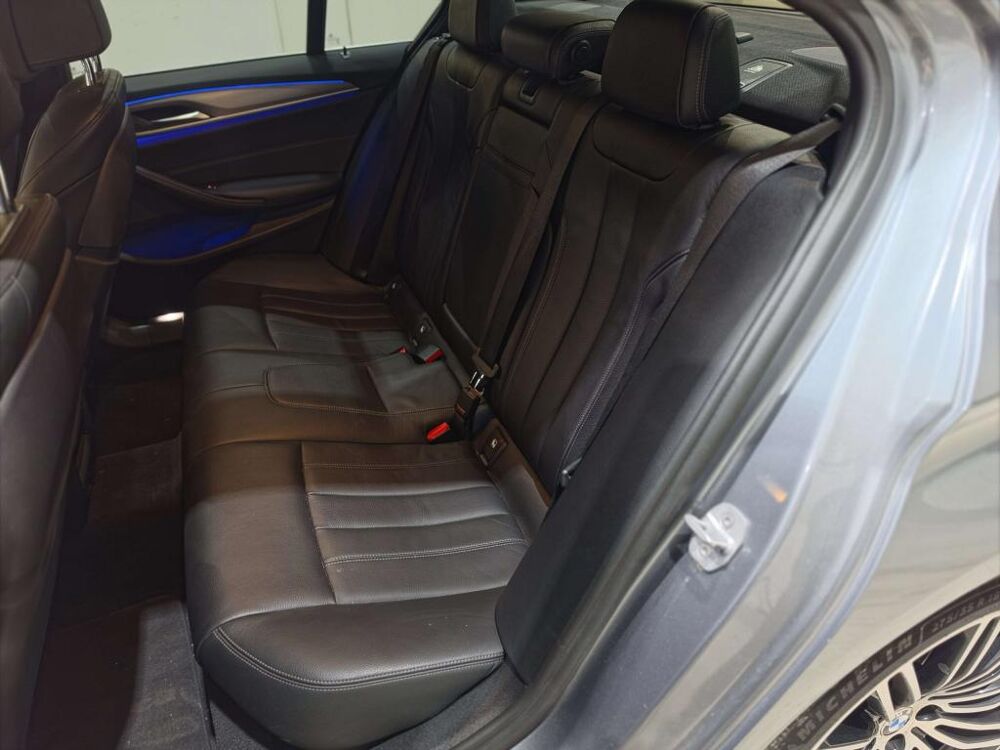 S&eacute;rie 5 530d xDrive - BVA Sport Steptronic BERLINE G30 F90 M Sport 2017 occasion 13760 Saint-Cannat