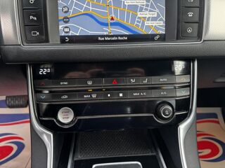 XF 2.0 D - 180 BVA S&S Prestige Gps + Camera AR + Clim 2016 occasion 19100 Brive-la-Gaillarde