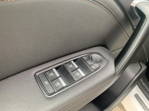 Captur 1.6 E-Tech Hybride rechargeable - 160 - BVA multi-modes II 2020 occasion 31220 Lavelanet-de-Comminges