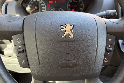 Boxer Peugeot 3.0 HDi 180 MTM Camion 2 chevaux 5 places 41 800 km 2013 occasion 78760 Jouars-Pontchartrain