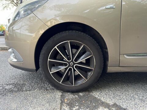 Sc&eacute;nic Grand 1.5 dCi FAP - 110 - BV EDC - 7pl GRAND III MONOSPACE 2013 occasion 77185 Lognes