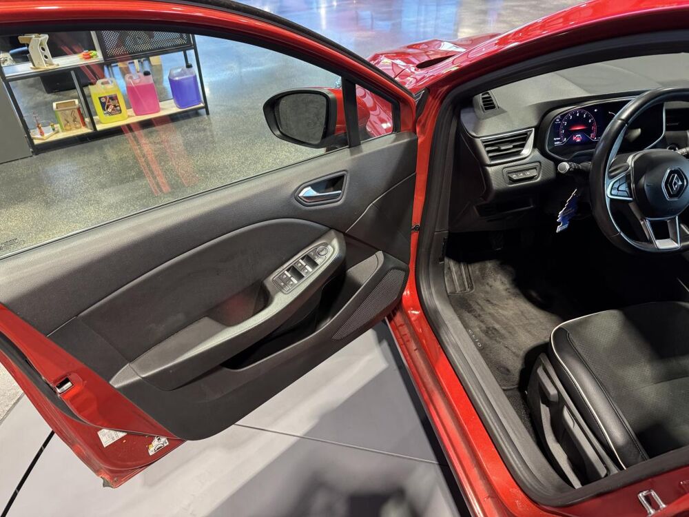 Clio 1.0 Tce Intens - 100 - CAM - ATTELAGE 2019 occasion 25300 Pontarlier