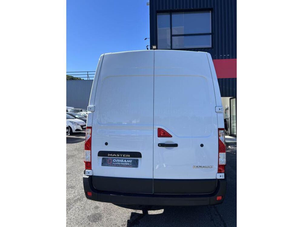 Master L2H2 F3300 CONFORT 2.3 BLUE DCI 135ch 2022 occasion 44700 Orvault