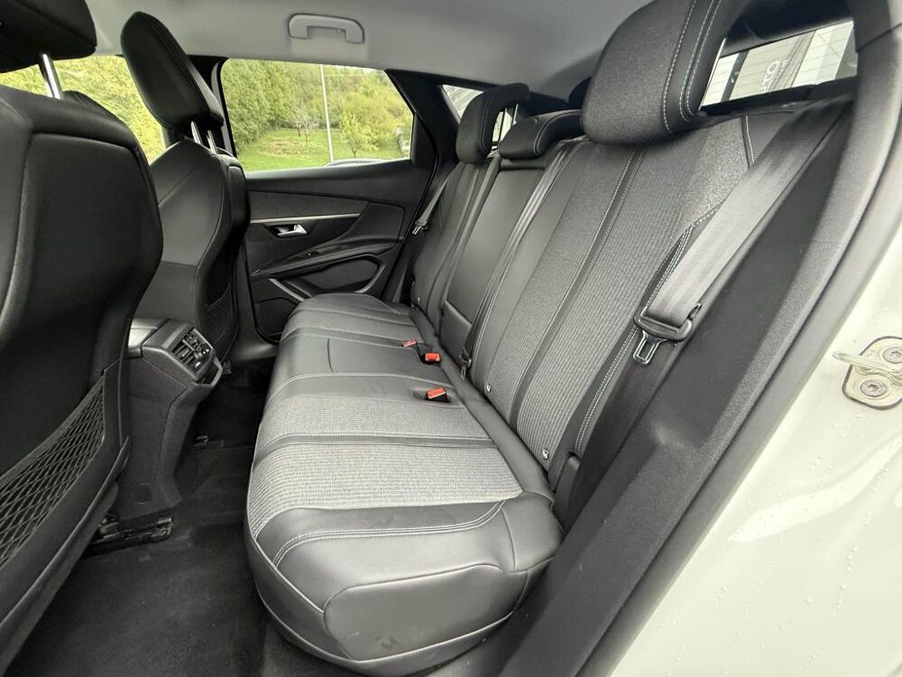 3008 Hybrid - 225 - BV e-EAT8 Allure Pack GPS + CAMERA AR + CARPL 2022 occasion 19100 Brive-la-Gaillarde