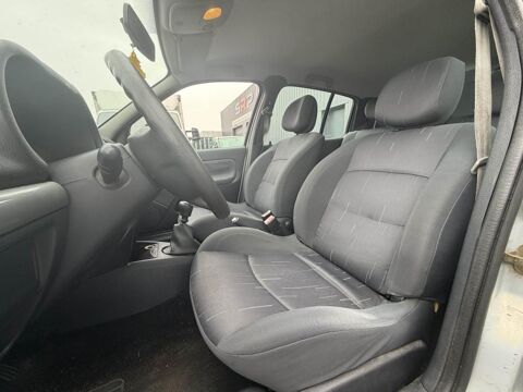 Clio 1.2i 16V II BERLINE Confort Authentique PHASE 3 2004 occasion 76710 Eslettes