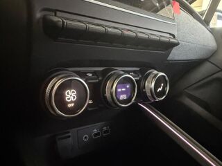 Clio 1.0 Tce - 90 V BERLINE Techno 2026 occasion 38400 Saint-Martin-d'H&egrave;res
