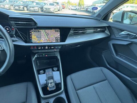 A3 SPORTBACK BUSINESS LINE 40 TFSI E - 204ch S-Tronic 6 2022 occasion 44700 Orvault