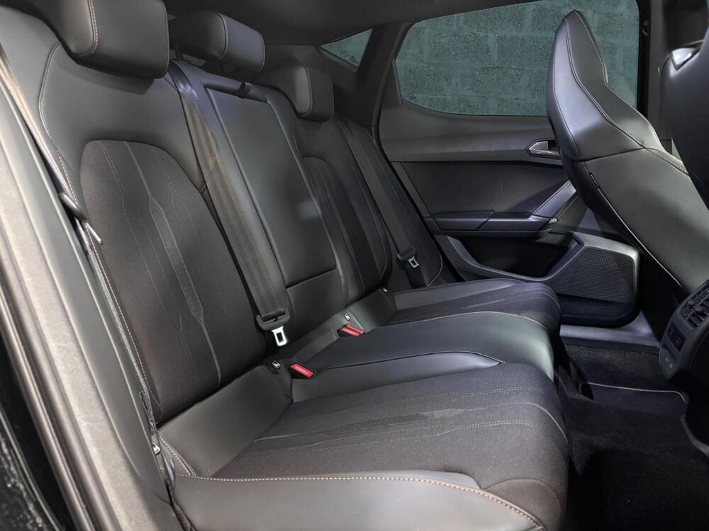 Leon 1.4 e-Hybrid 245ch BV DSG6 VZ - SUPERSPORT - GARANTIE 6 MOIS 2021 occasion 33700 M&eacute;rignac
