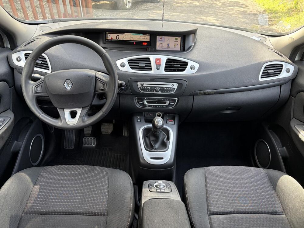 Sc&eacute;nic Grand 1.5 dCi - 105ch - 7places Carminat / distribution, ent 2010 occasion 30260 Orthoux-S&eacute;rignac-Quilhan