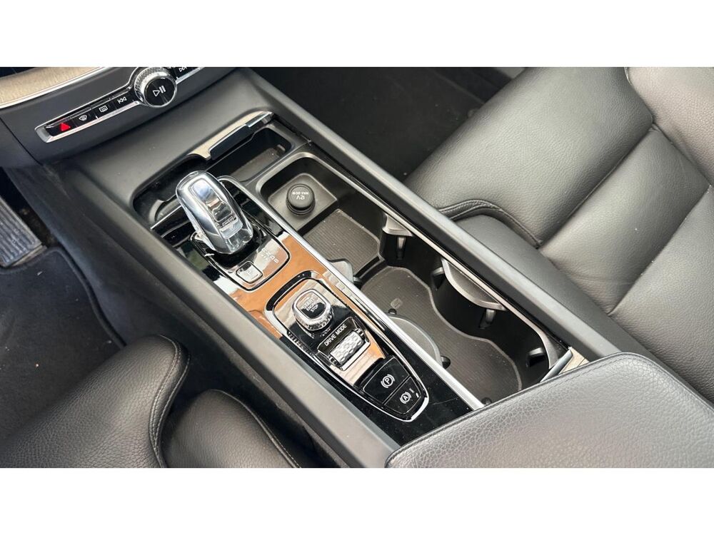 XC60 T8 Twin Engine Plug-In 303+87 ch Inscription Luxe - SUSPENSI 2019 occasion 17600 Saujon