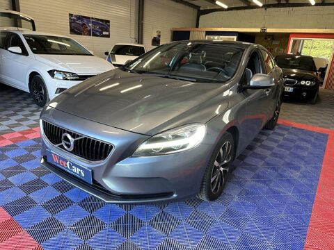 Volvo V40 2.0 T2 120 EDITION 2018 occasion Artigues-près-Bordeaux 33370