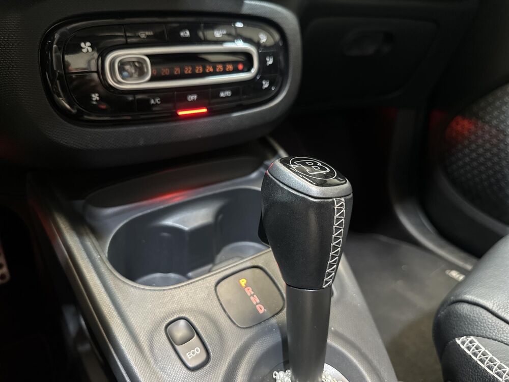 ForTwo Smart Cabrio Electric Drive CABRIOLET II 2016 Brabus style 2019 occasion 94360 Bry-sur-Marne