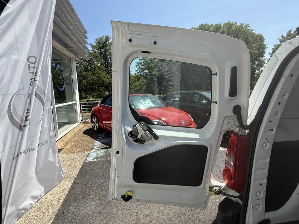 Partner L1 1.6 HDi FAP - 90 Fourgon Pack CD Clim Plus - ATTELAGE 2011 occasion 19100 Brive-la-Gaillarde