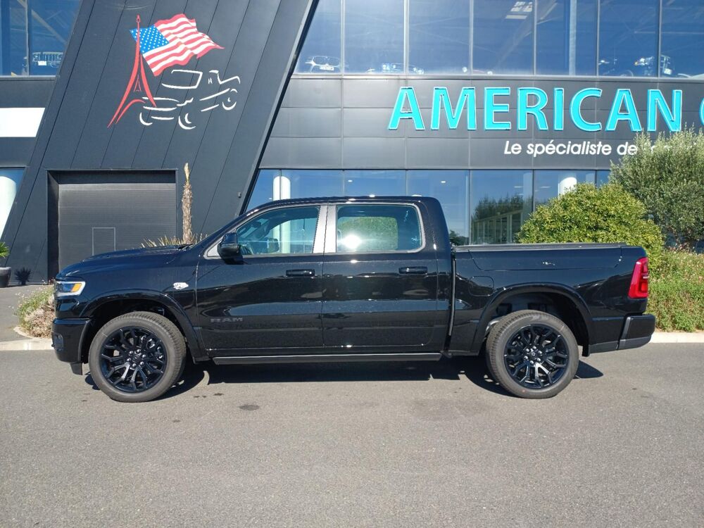 RAM 1500 CREW LIMITED NIGHT EDITION BOX HAYON MULTI V8 5,7L 2026 occasion 91830 Le Coudray-Montceaux