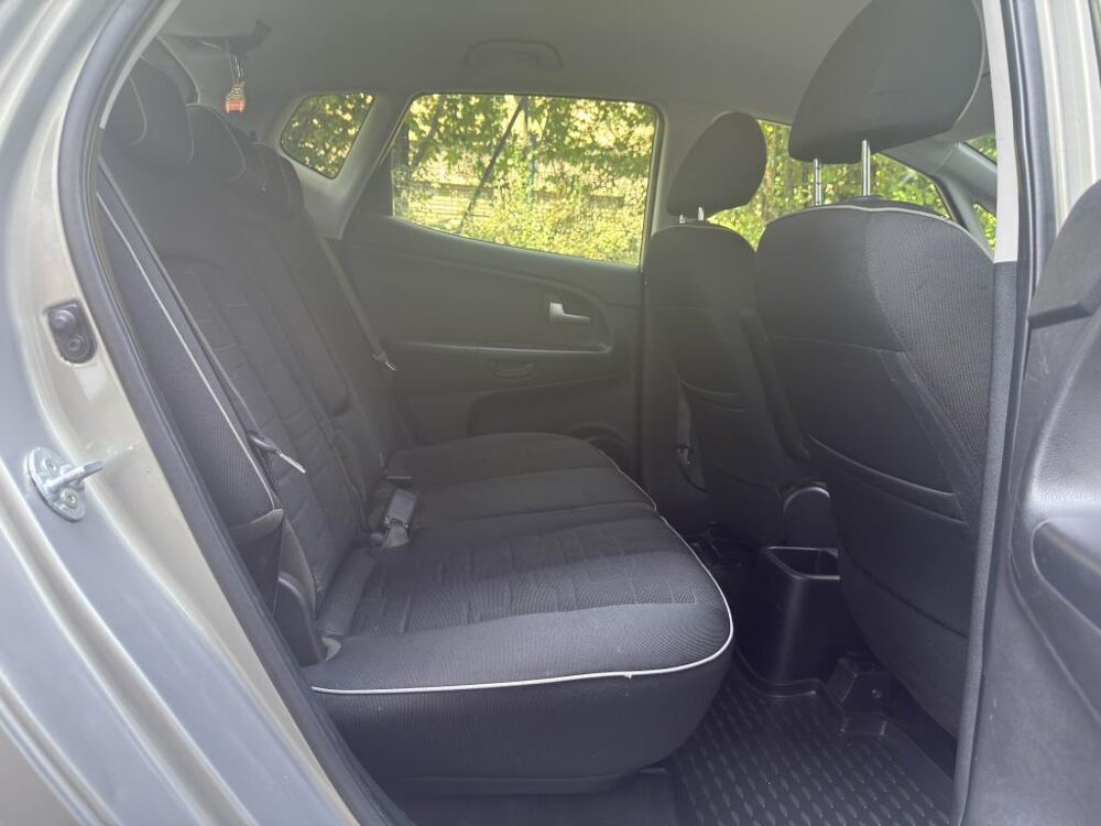 Venga 1.6 CRDi 115 BERLINE Edition 7 2013 occasion 77185 Lognes